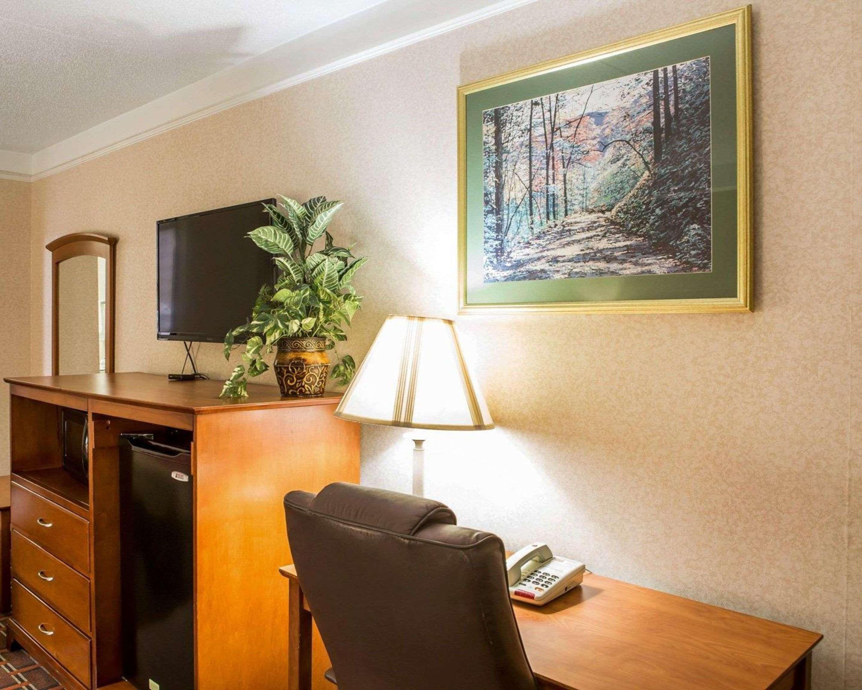 Econo Lodge North Knoxville Bagian luar foto