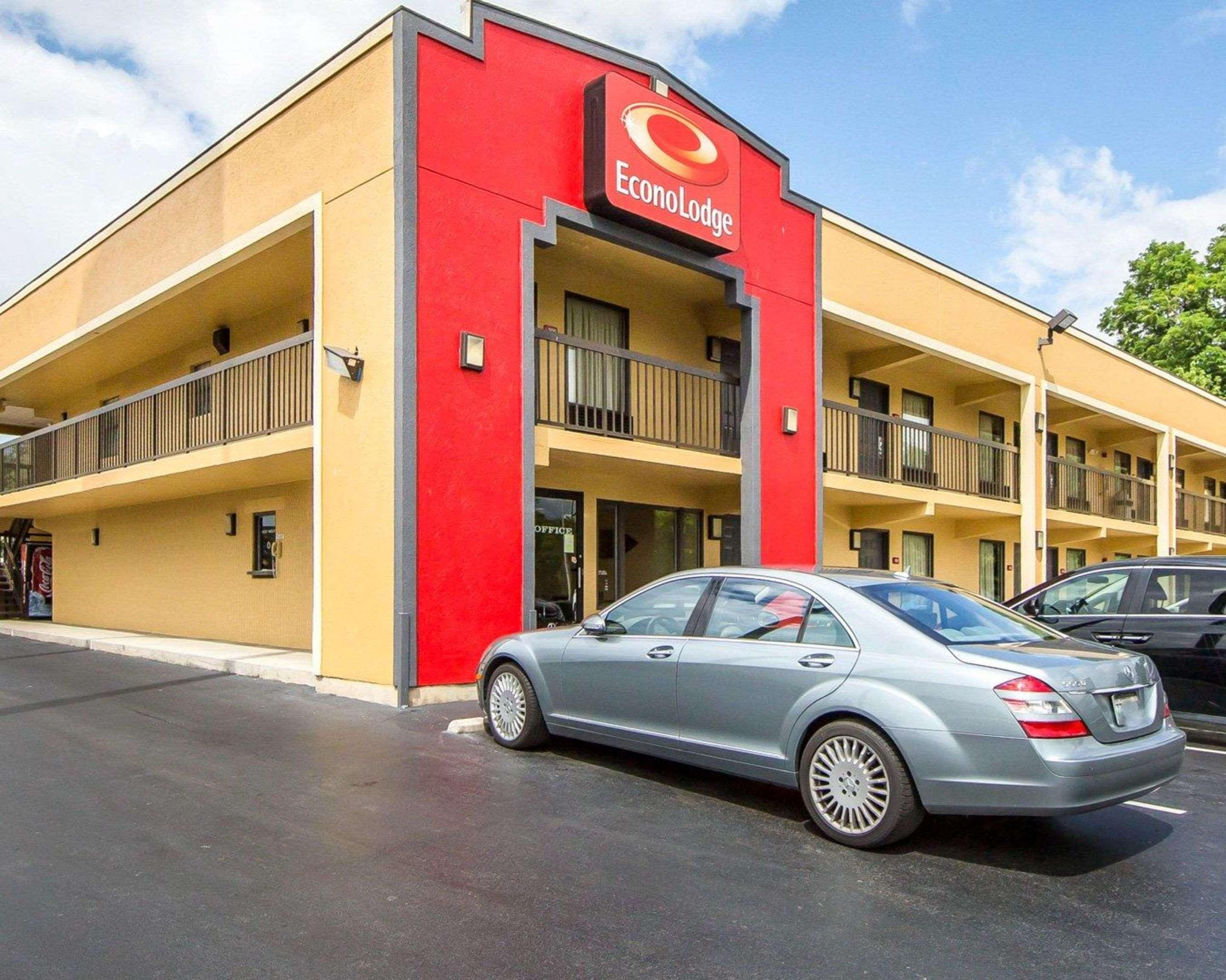Econo Lodge North Knoxville Bagian luar foto
