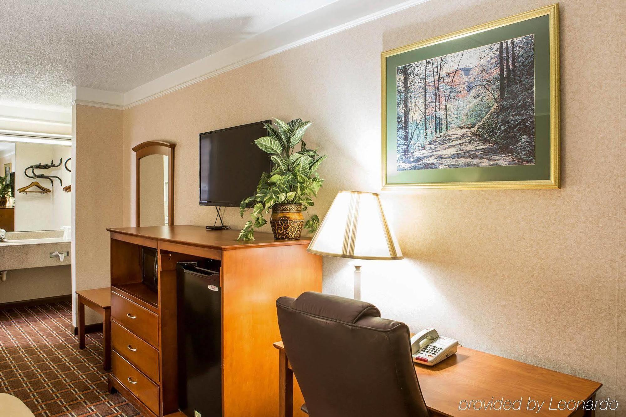 Econo Lodge North Knoxville Bagian luar foto