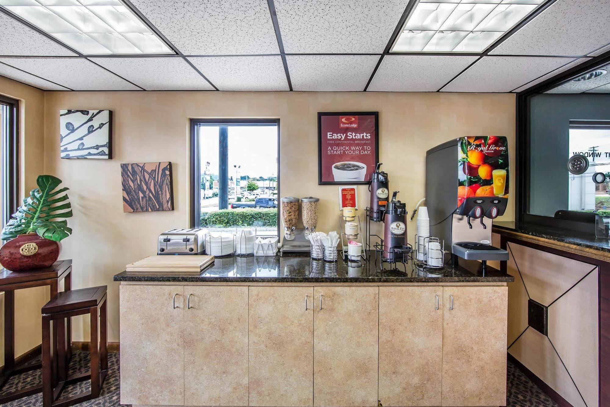 Econo Lodge North Knoxville Bagian luar foto